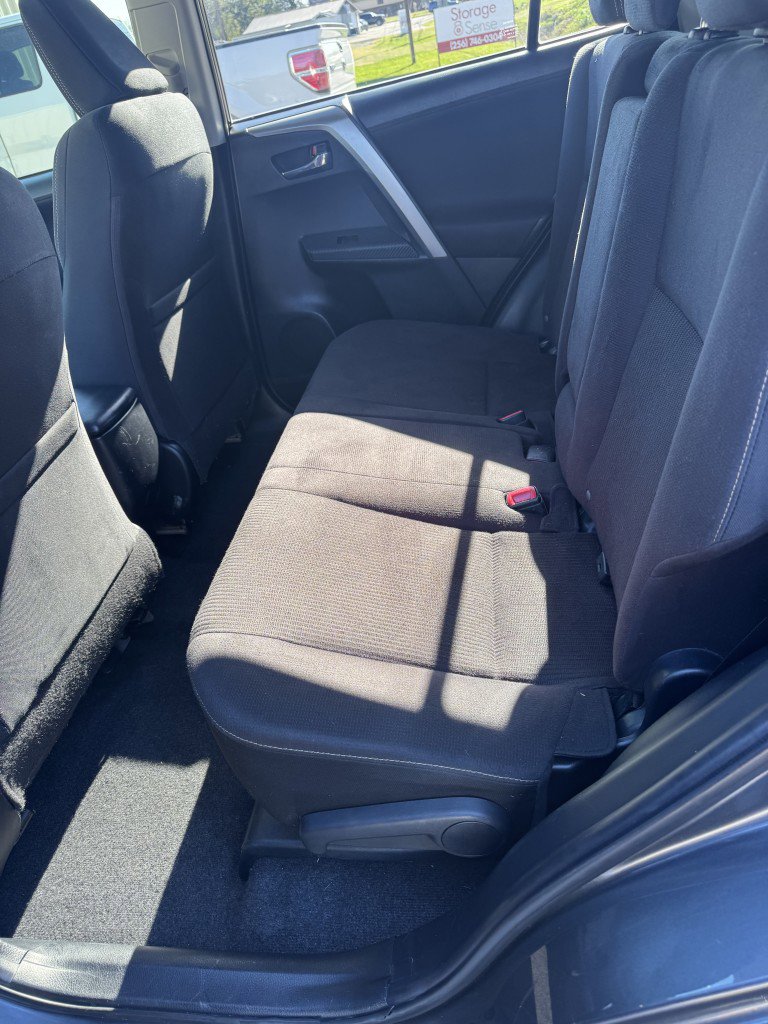 Used 2015 Toyota RAV4 XLE image 12
