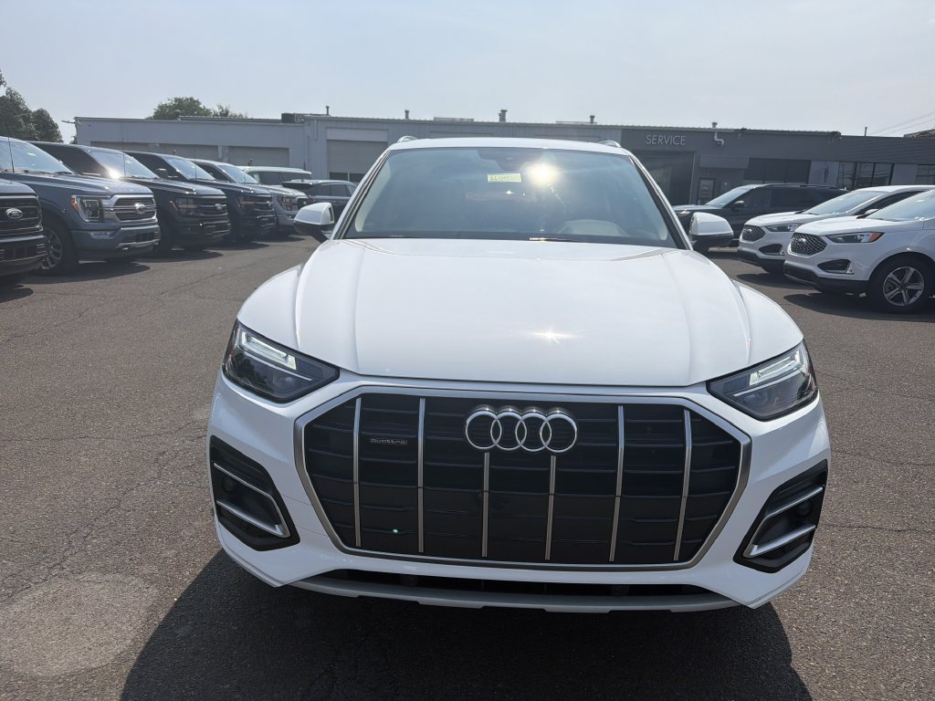 Used 2023 Audi Q5 2.0T Premium w/ Convenience Package AWD/4WD image 8