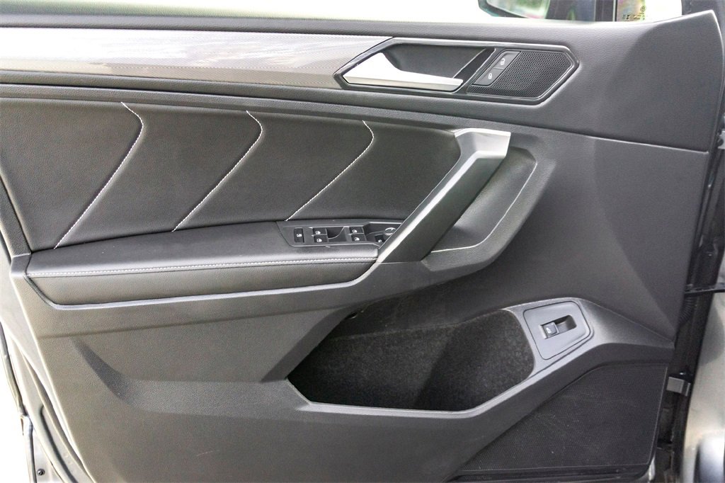 Used 2012 Jeep Grand Cherokee Laredo w/ Laredo E Group image 10