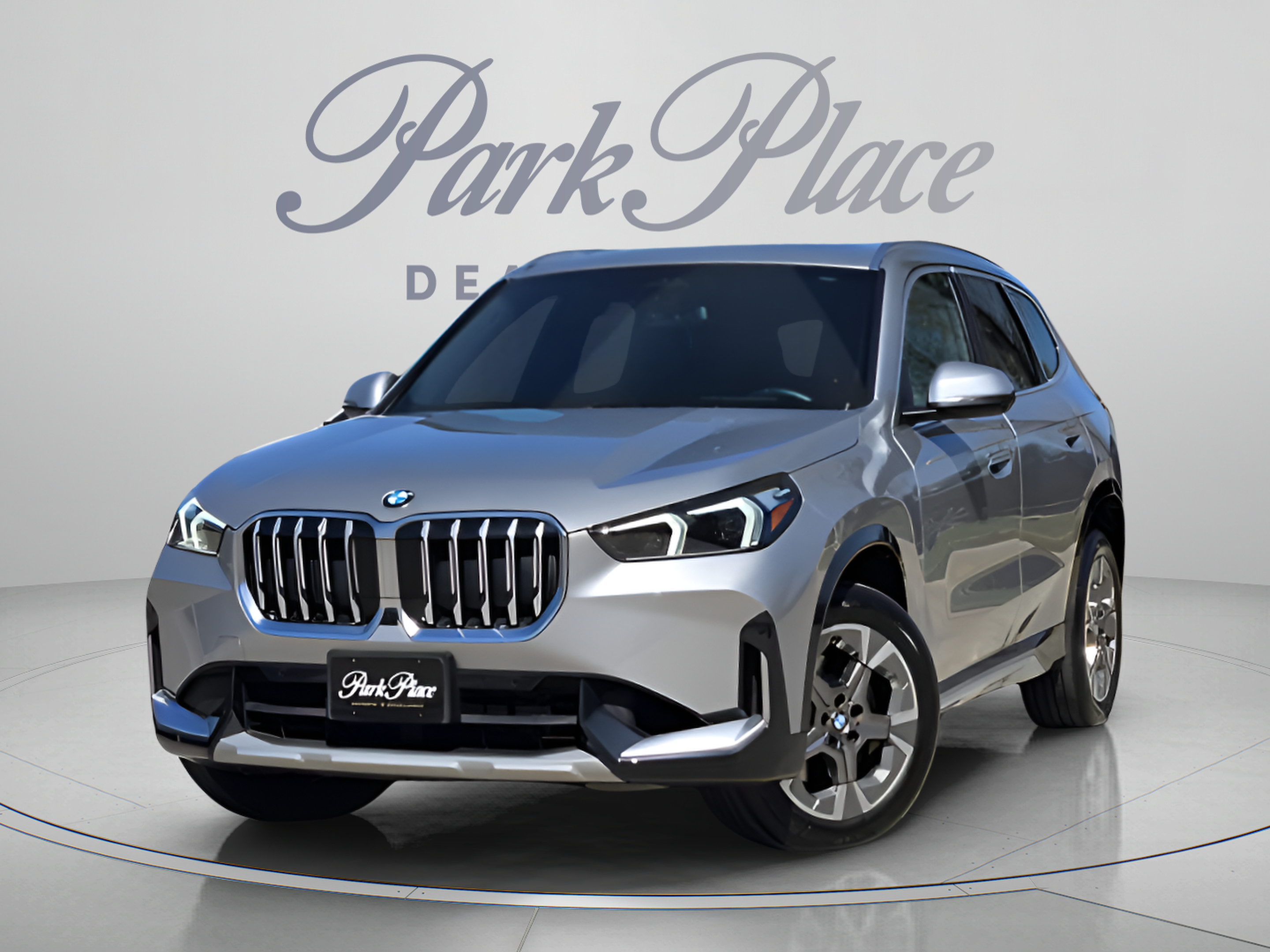 Used 2025 BMW X1 xDrive28i AWD/4WD image 1