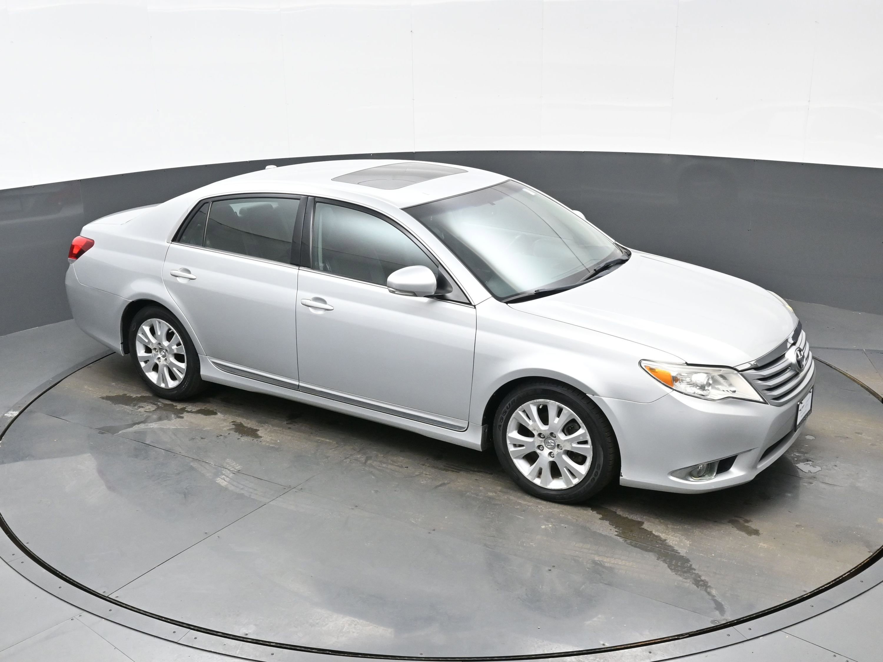 Used 2012 Toyota Avalon image 36