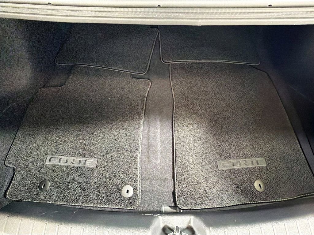Used 2024 Kia Forte LXS w/ LXS Technology Package FWD image 25