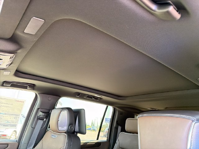 New 2026 GMC Yukon XL Denali Ultimate AWD/4WD image 15