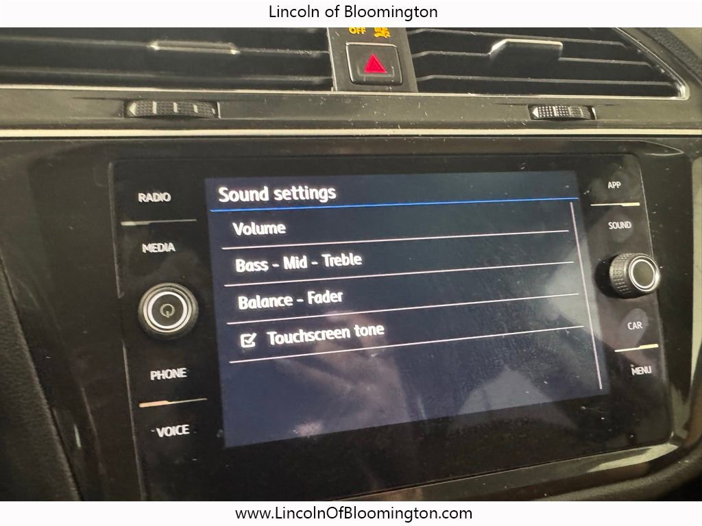 Used 2018 Volkswagen Tiguan SE image 50