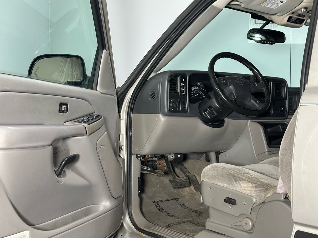 Used 2006 Chevrolet Avalanche Z71 w/ Sun And Sound Package image 11