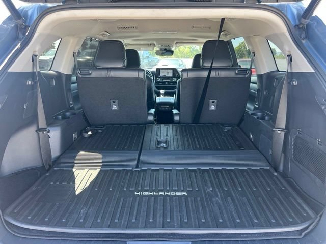 Certified 2023 Toyota Highlander XLE FWD image 43
