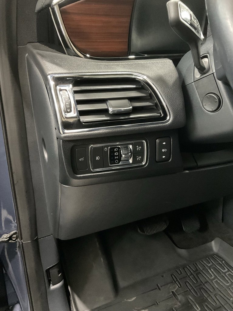 Used 2022 Lincoln Navigator L Reserve image 8