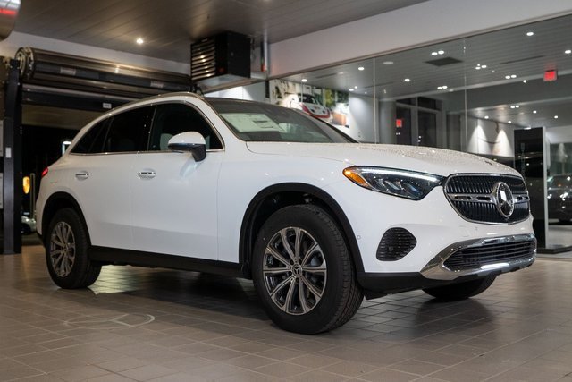 New 2026 Mercedes-Benz GLC 300 4MATIC