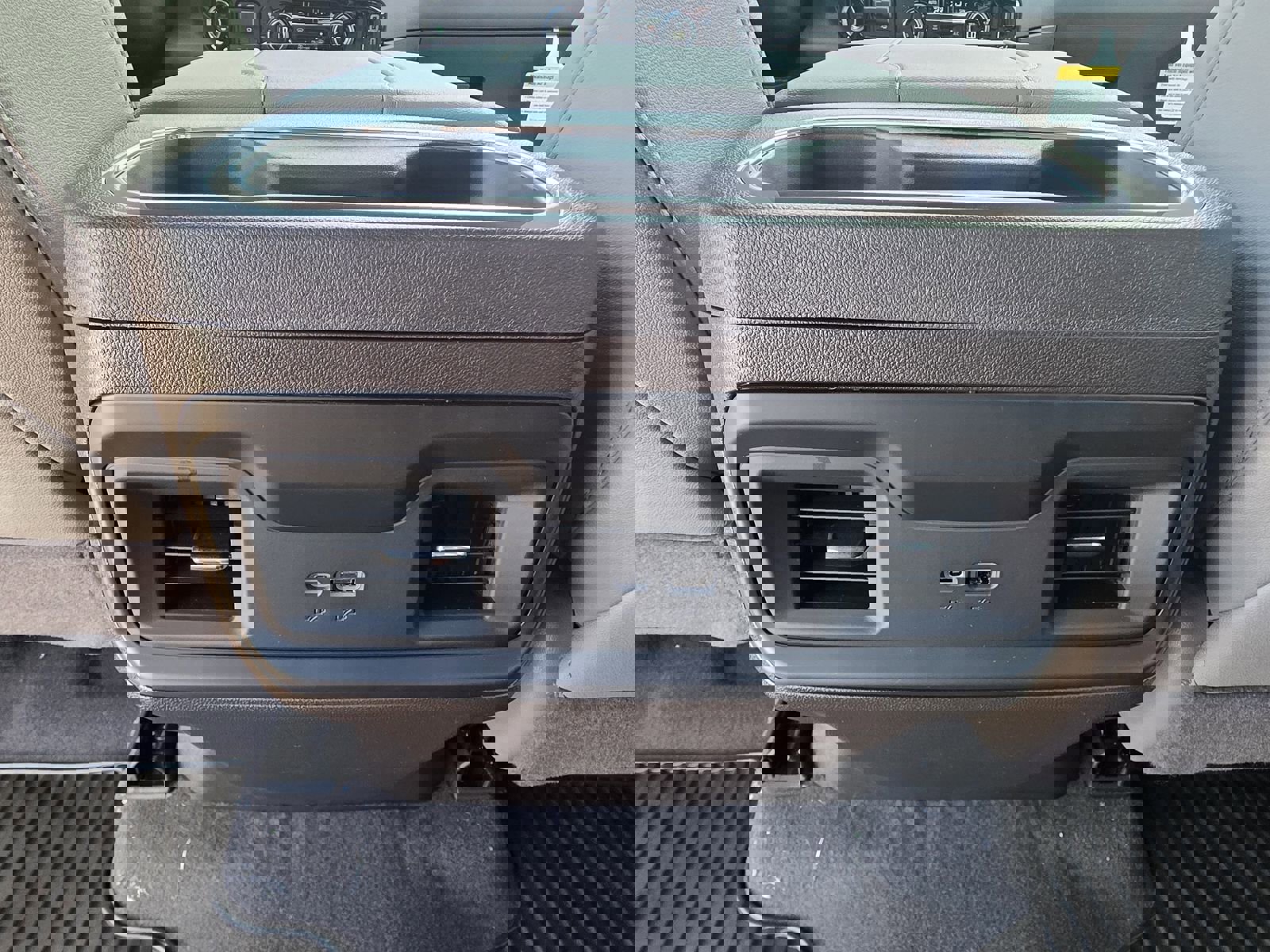 New 2026 Chevrolet Silverado 3500 LT image 19