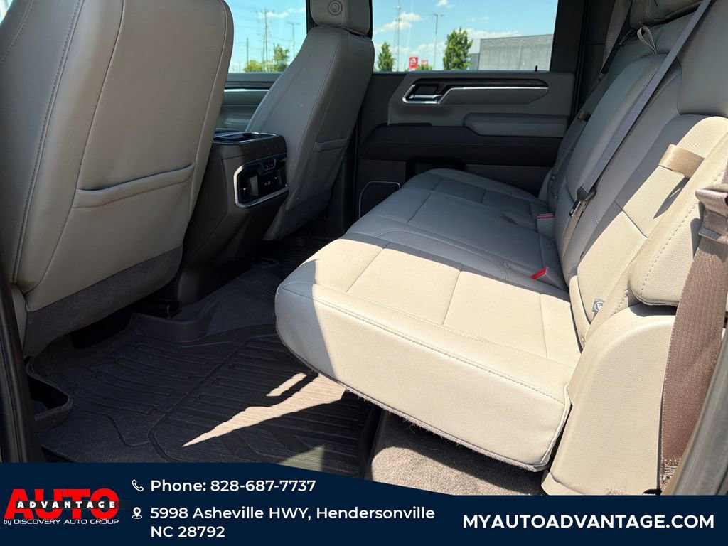 Used 2024 GMC Sierra 2500 SLT w/ SLT Premium Package AWD/4WD image 32