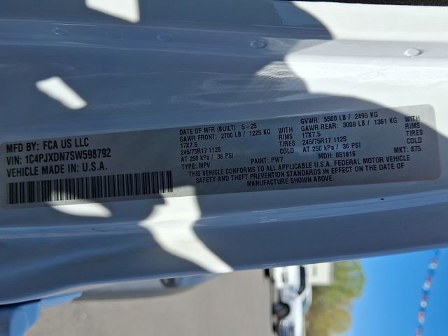 Used 2025 Jeep Wrangler Sport S image 27