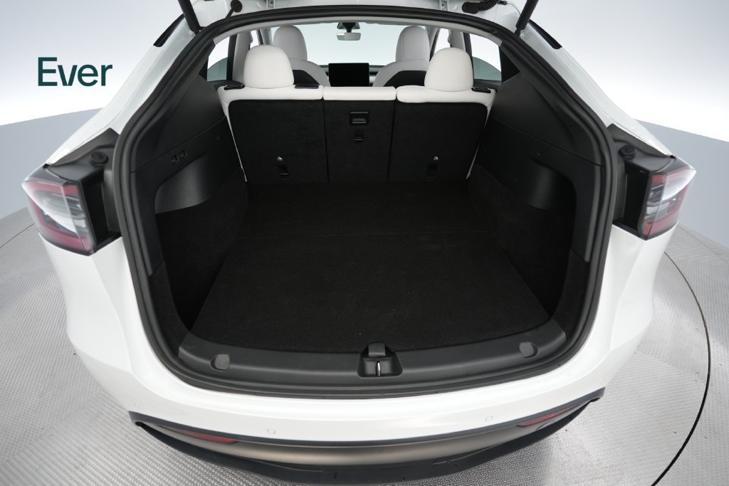 Used 2022 Tesla Model Y Performance AWD/4WD image 8
