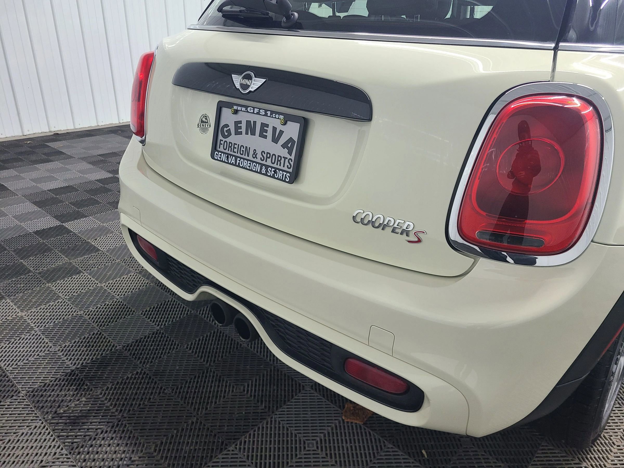 Used 2015 MINI Cooper S image 19
