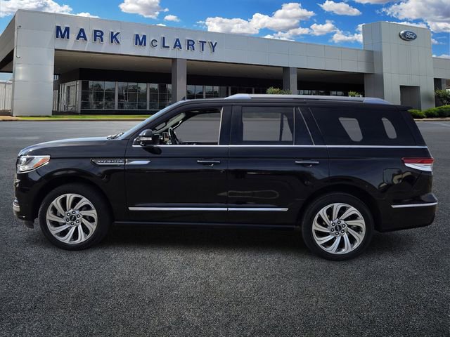 Certified 2024 Lincoln Navigator Reserve image 2