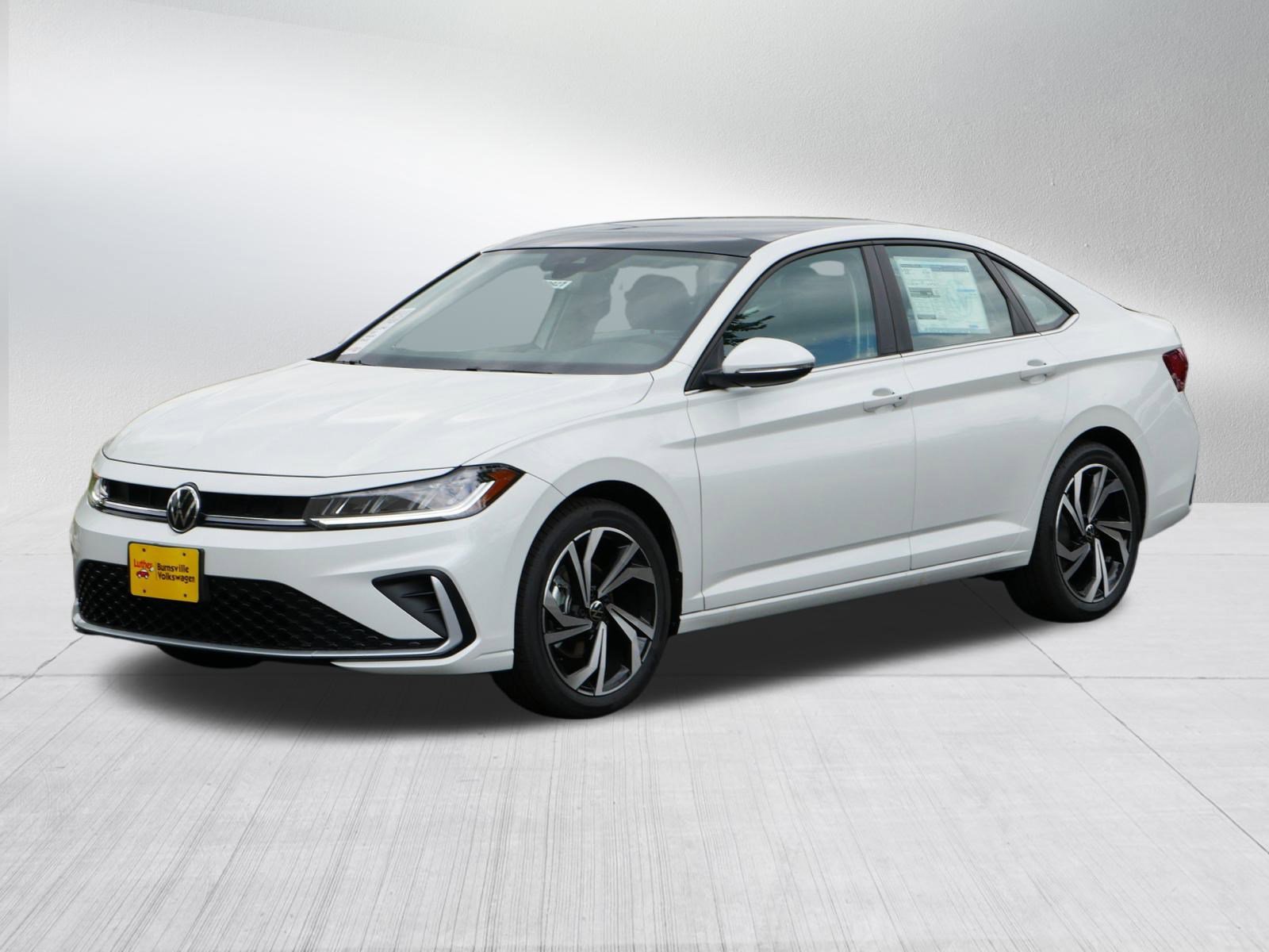 New 2025 Volkswagen Jetta SEL image 2