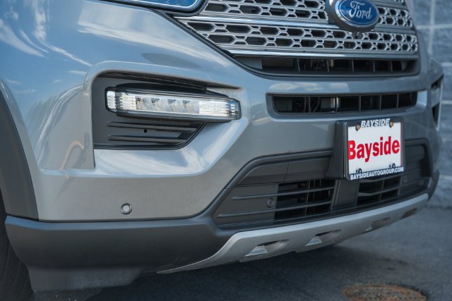 Used 2023 Ford Explorer Limited w/ Limited Technology Package AWD/4WD image 29