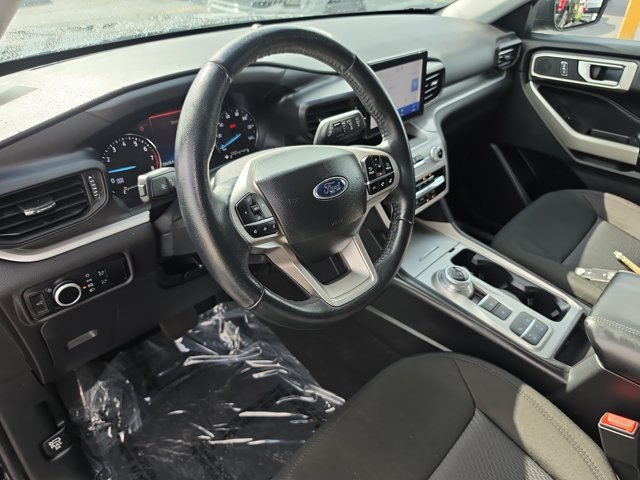 Certified 2023 Ford Explorer XLT RWD image 21