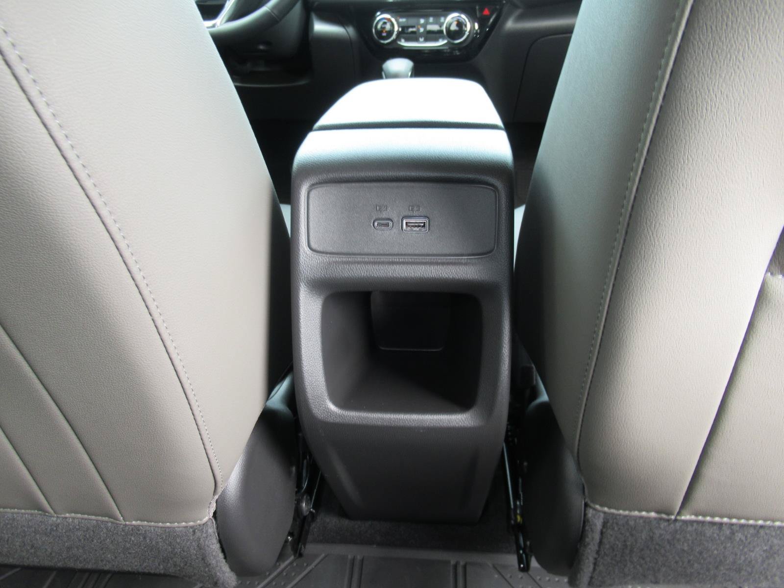Used 2025 Chevrolet Trax ACTIV w/ Driver Confidence Package FWD image 33
