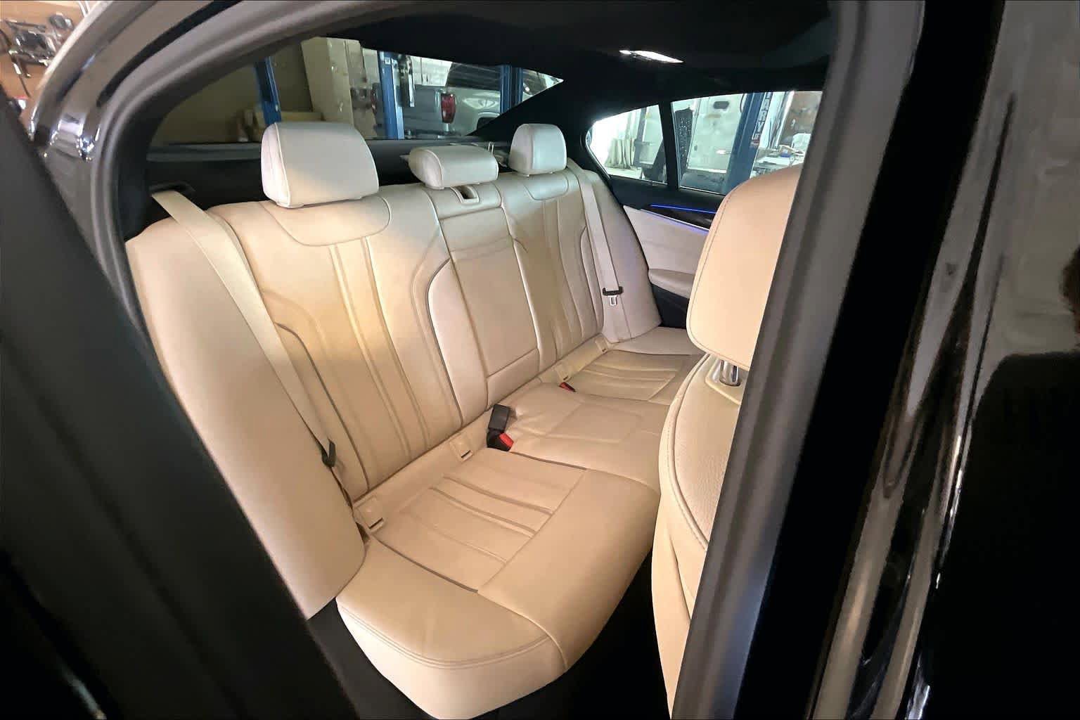 Used 2018 BMW 540i RWD image 17