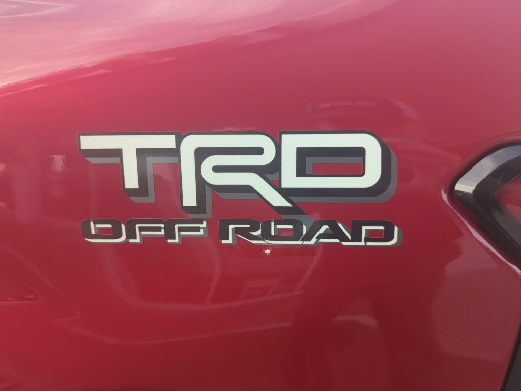 Used 2025 Toyota Tacoma TRD Off-Road AWD/4WD image 12