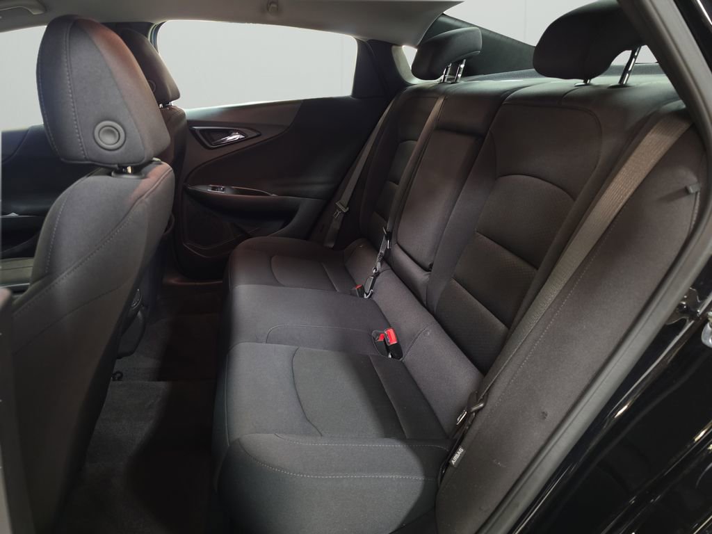 Used 2025 Chevrolet Malibu LT image 16