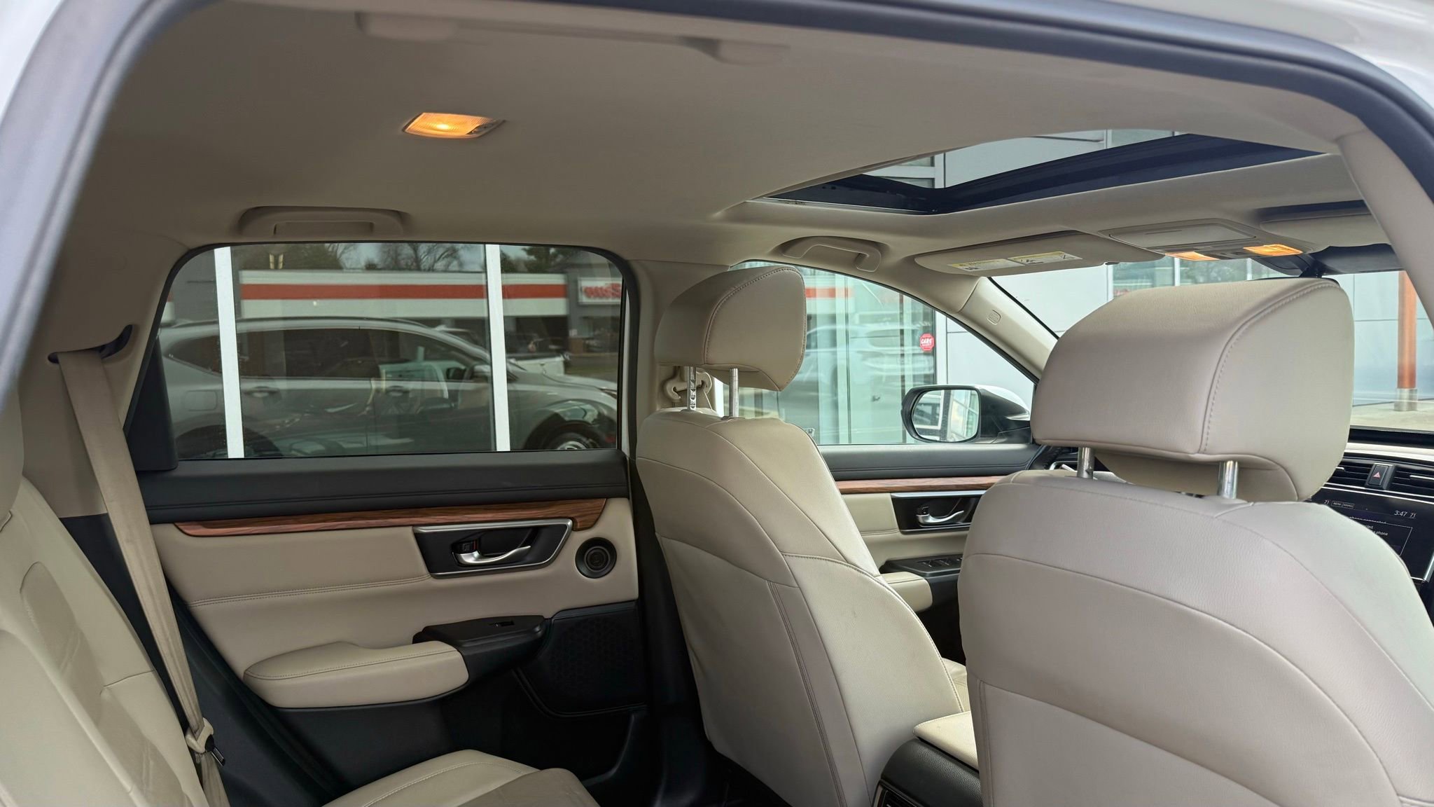 Used 2017 Honda CR-V Touring image 22