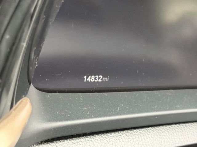 Used 2023 Toyota Crown XLE image 9