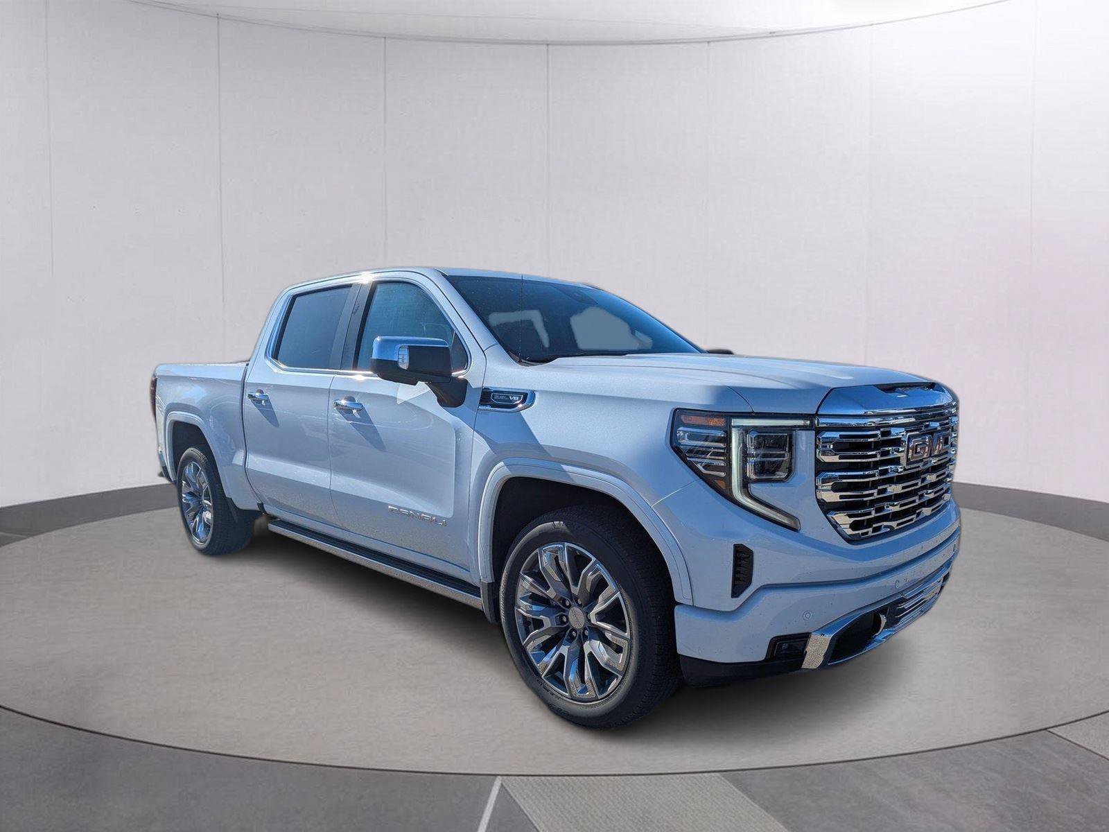 New 2026 GMC Sierra 1500 Denali w/ Denali Reserve Package