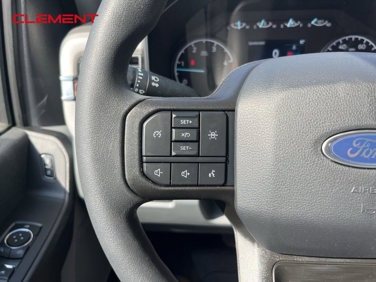 New 2026 Ford F550 4x4 Crew Cab image 5