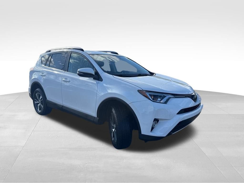 Used 2018 Toyota RAV4 XLE w/ Plus Extra Value Package AWD/4WD image 7