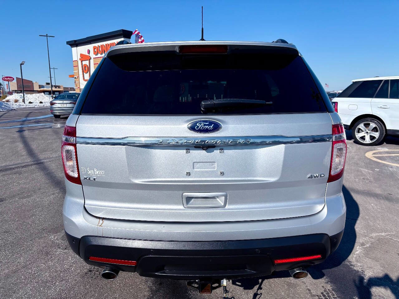 Used 2015 Ford Explorer XLT w/ Equipment Group 202B image 5