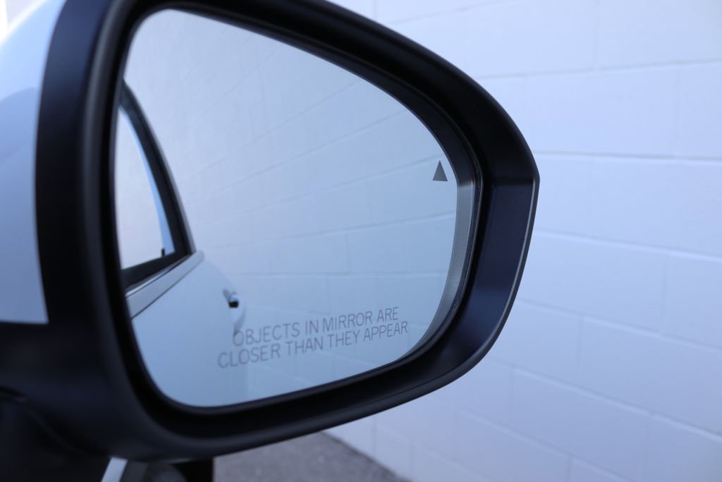 New 2026 Mitsubishi Outlander ES image 7