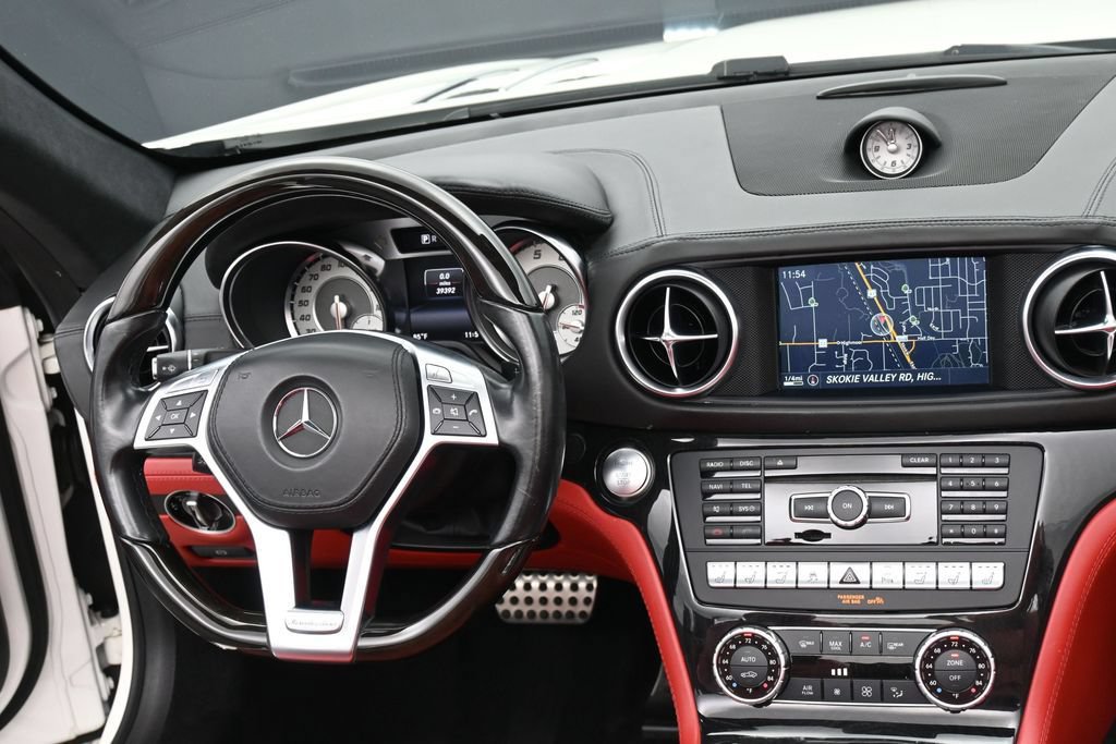 Used 2016 Mercedes-Benz SL 550 image 11