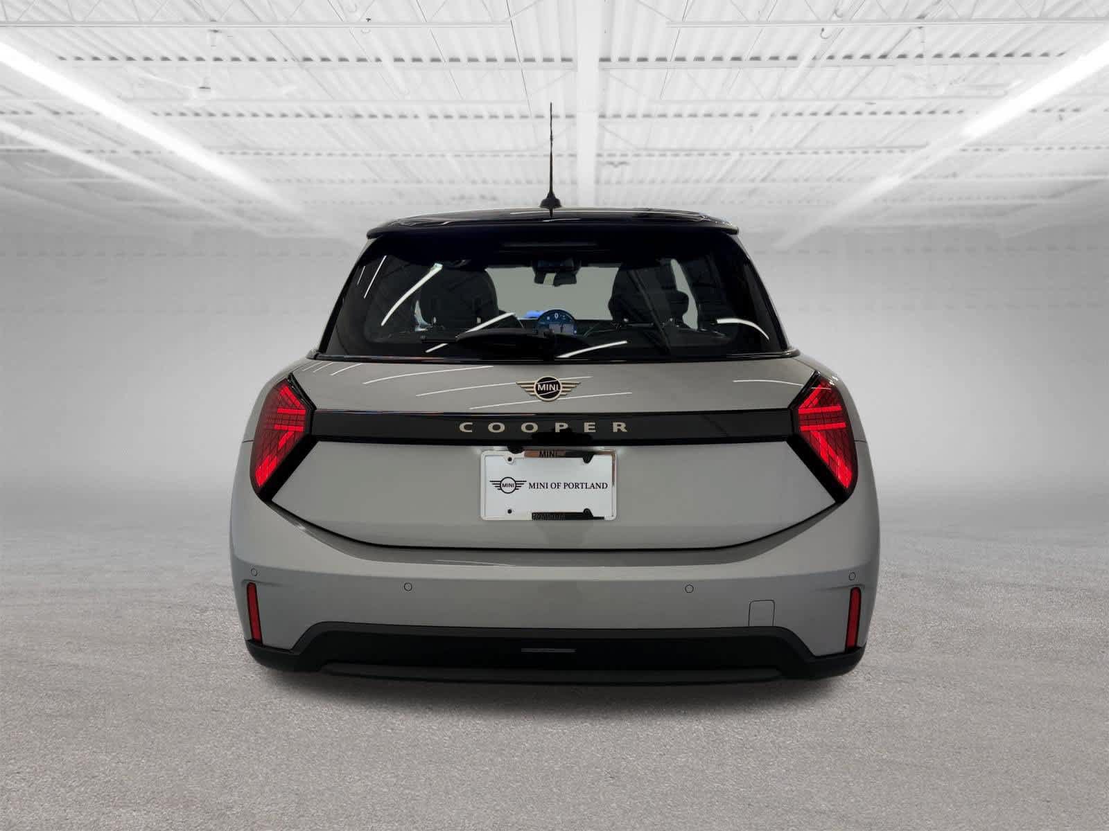 New 2026 MINI Cooper 2-Door Hardtop FWD image 4