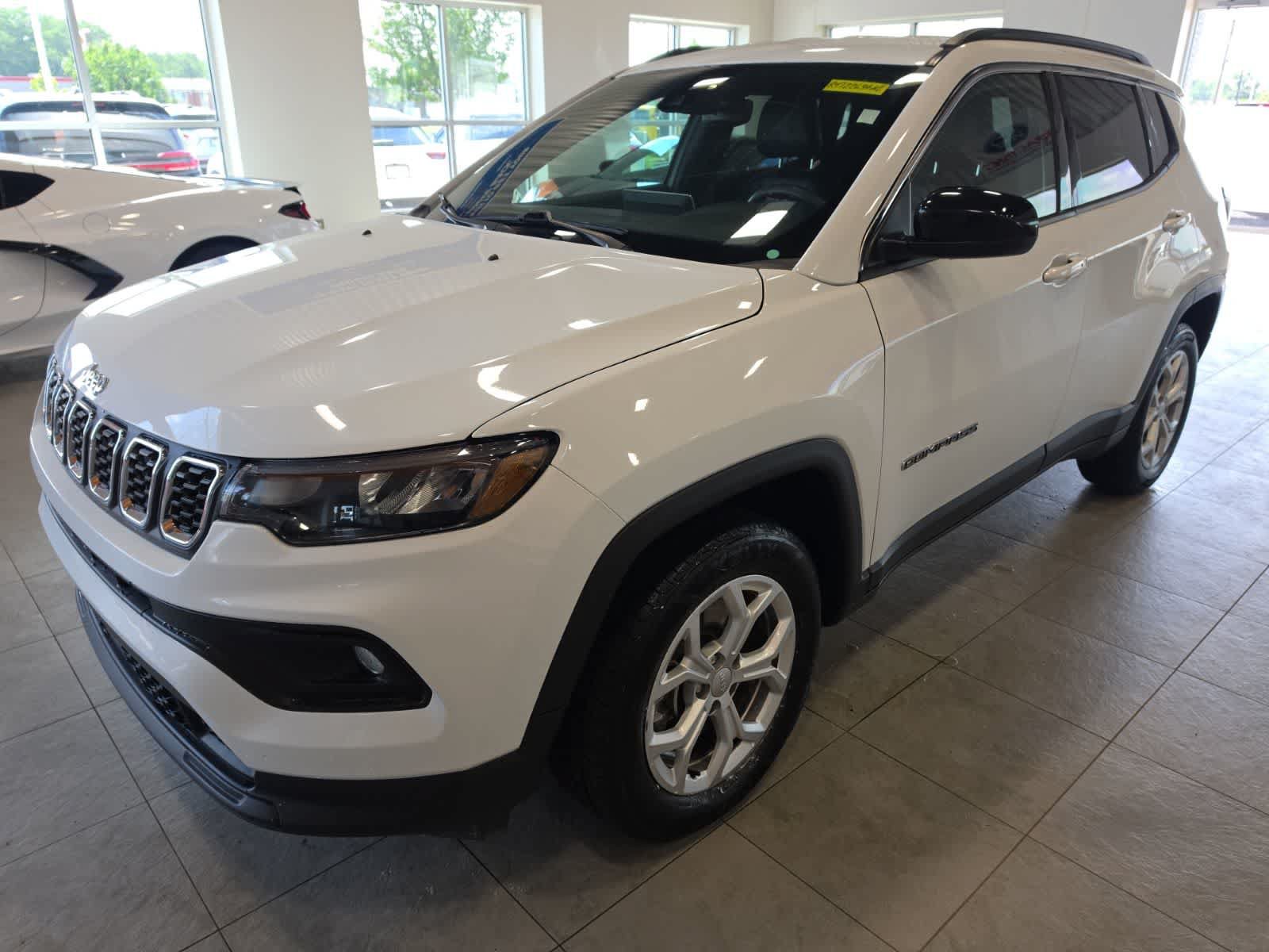 Used 2024 Jeep Compass Latitude