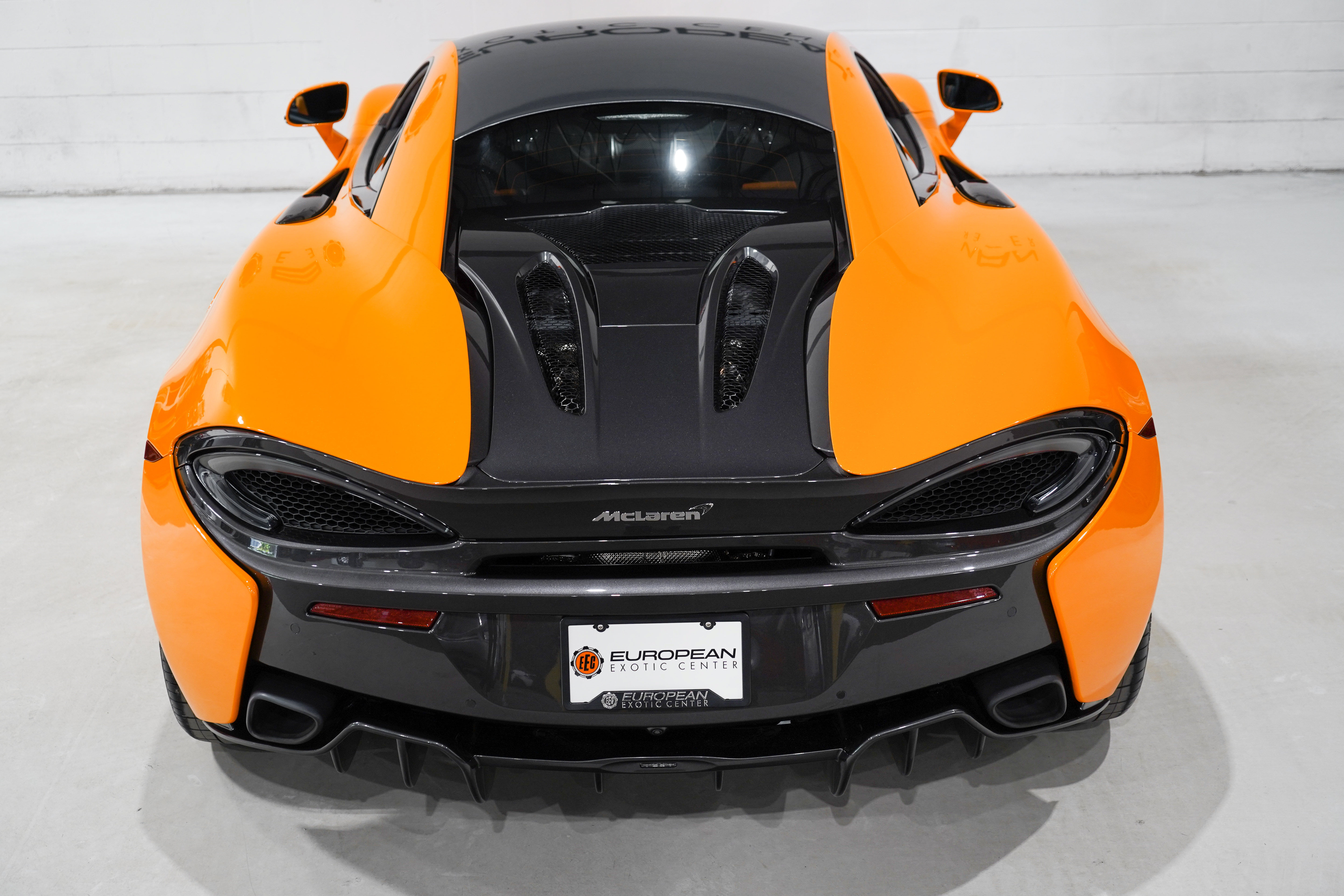 Used 2017 McLaren 570S Coupe RWD image 39
