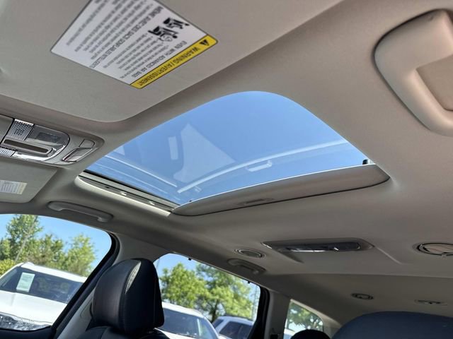 Used 2023 Kia Telluride EX w/ EX Captain's Chair Package FWD image 16