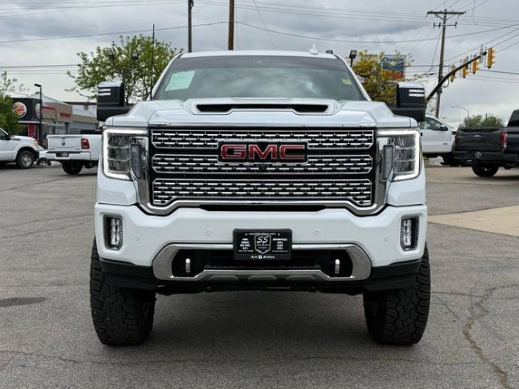 Used 2022 GMC Sierra 2500 Denali w/ Denali Ultimate Package AWD/4WD image 3