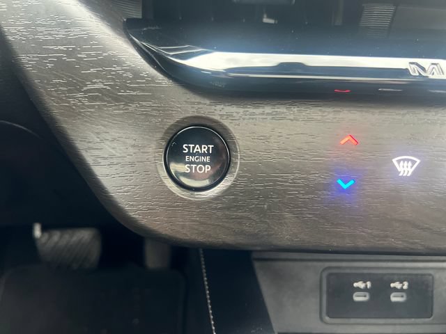 Used 2025 Nissan Murano SL AWD/4WD image 26
