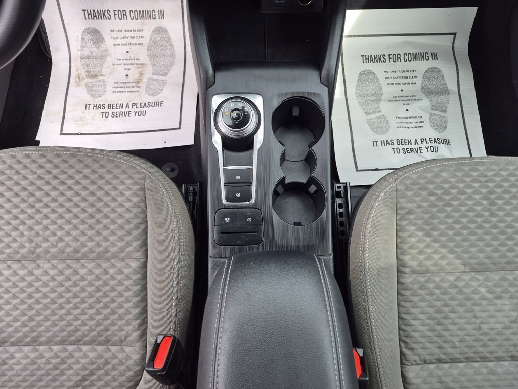 Used 2020 Ford Escape SE image 23
