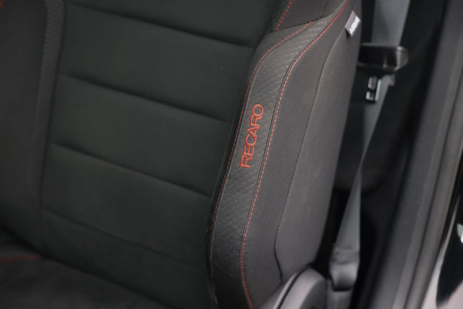 Used 2017 Ford Mustang Shelby GT350R w/ GT350R Equipment Group 920A image 29