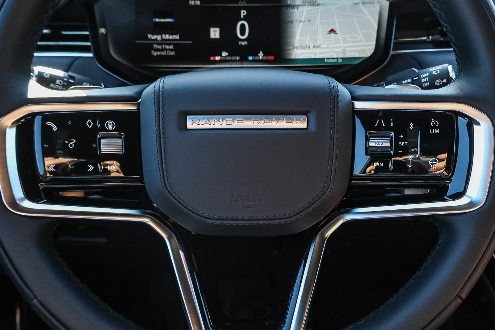 New 2027 Land Rover Range Rover Sport SE AWD/4WD image 31
