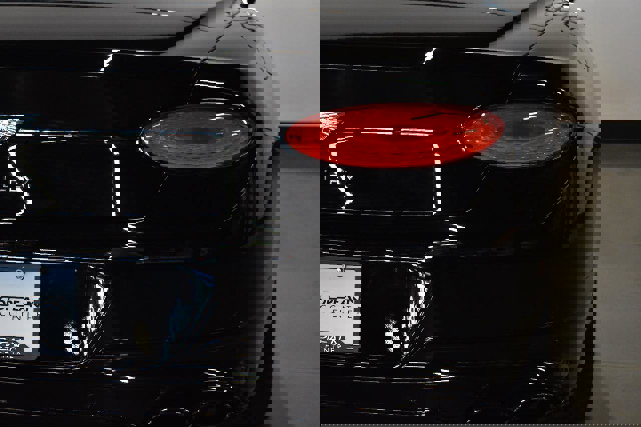 Used 2021 Bentley Continental GT image 24