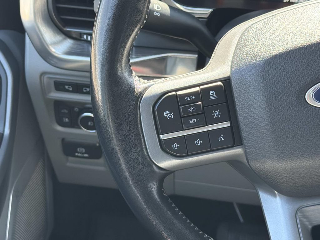 Used 2021 Ford F150 Lariat w/ Equipment Group 502A High AWD/4WD image 13