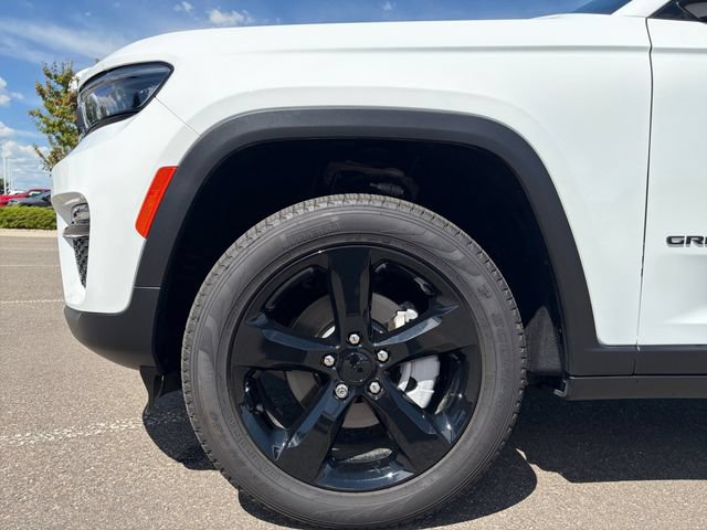 New 2025 Jeep Grand Cherokee Limited w/ Black Appearance Package AWD/4WD image 10