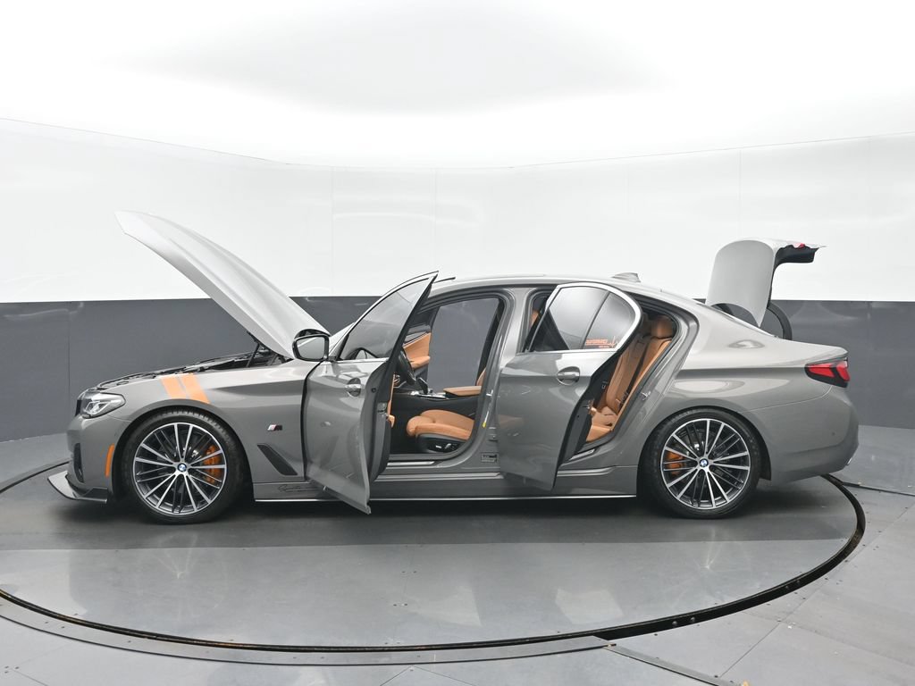 Used 2021 BMW 530i w/ Premium Package RWD image 40