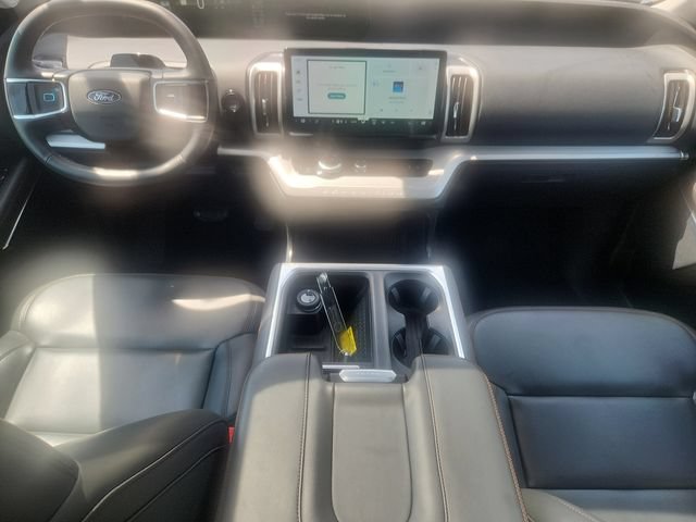 Certified 2025 Ford Expedition Active AWD/4WD image 8