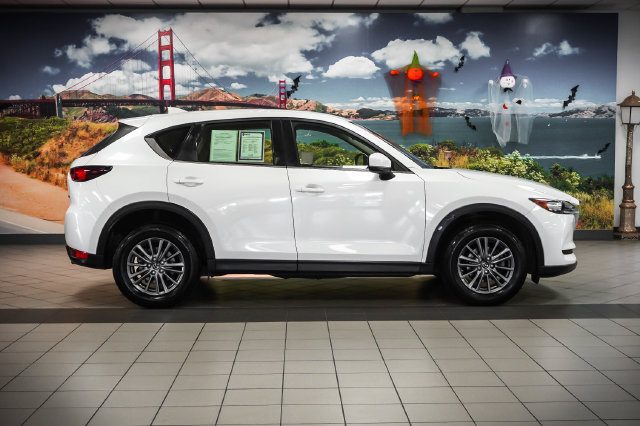 Used 2017 MAZDA CX-5 Sport AWD/4WD image 5