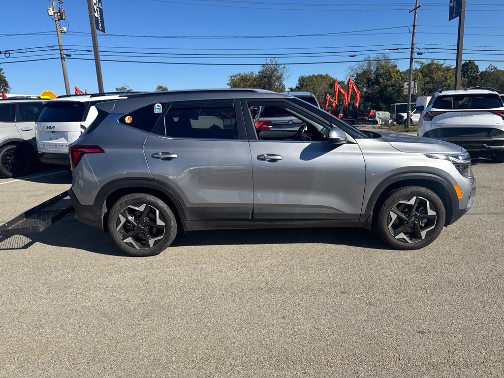 Certified 2024 Kia Seltos EX AWD/4WD image 8