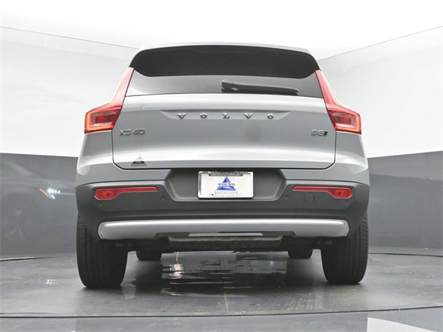 Used 2024 Volvo XC40 B5 Plus image 41
